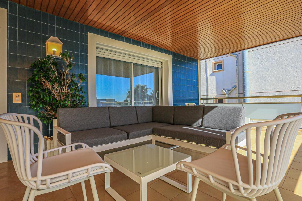 Aquarium - Only Families Apartment Cambrils Bagian luar foto
