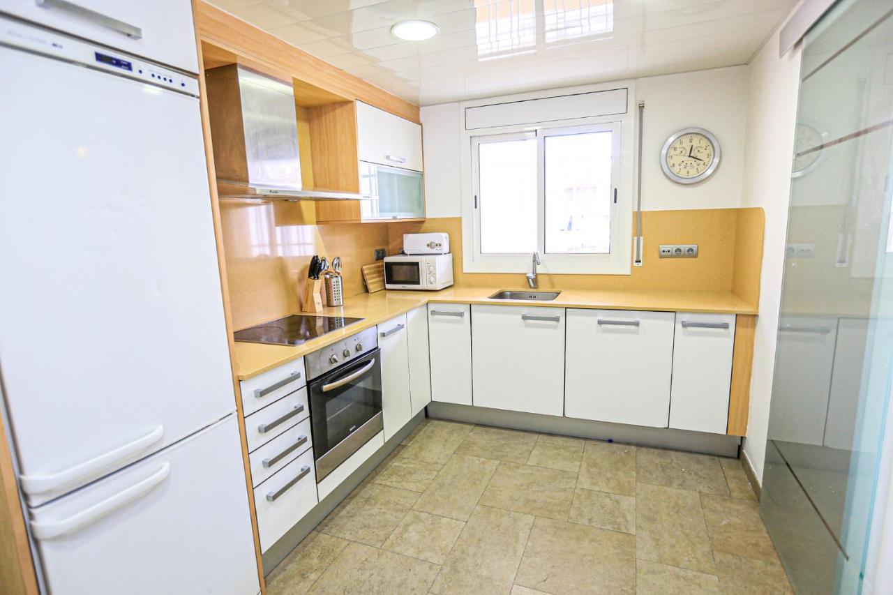 Aquarium - Only Families Apartment Cambrils Bagian luar foto