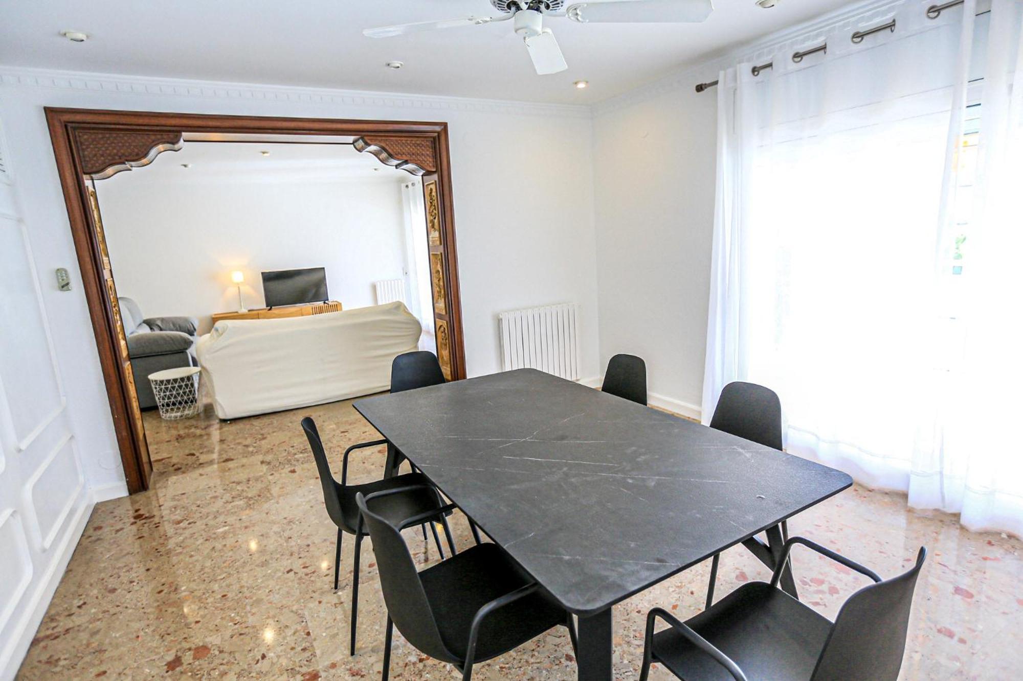Aquarium - Only Families Apartment Cambrils Bagian luar foto