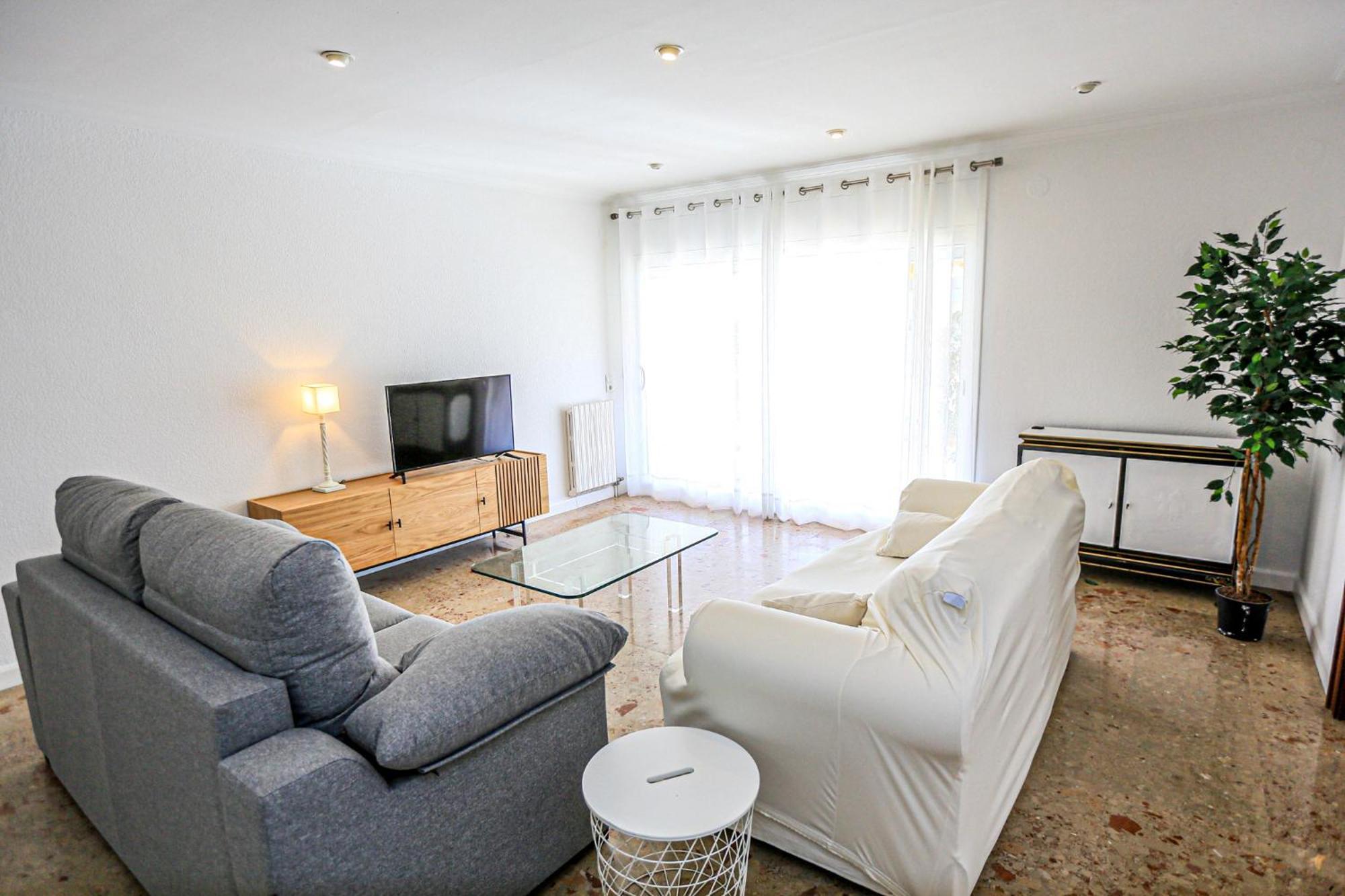 Aquarium - Only Families Apartment Cambrils Bagian luar foto