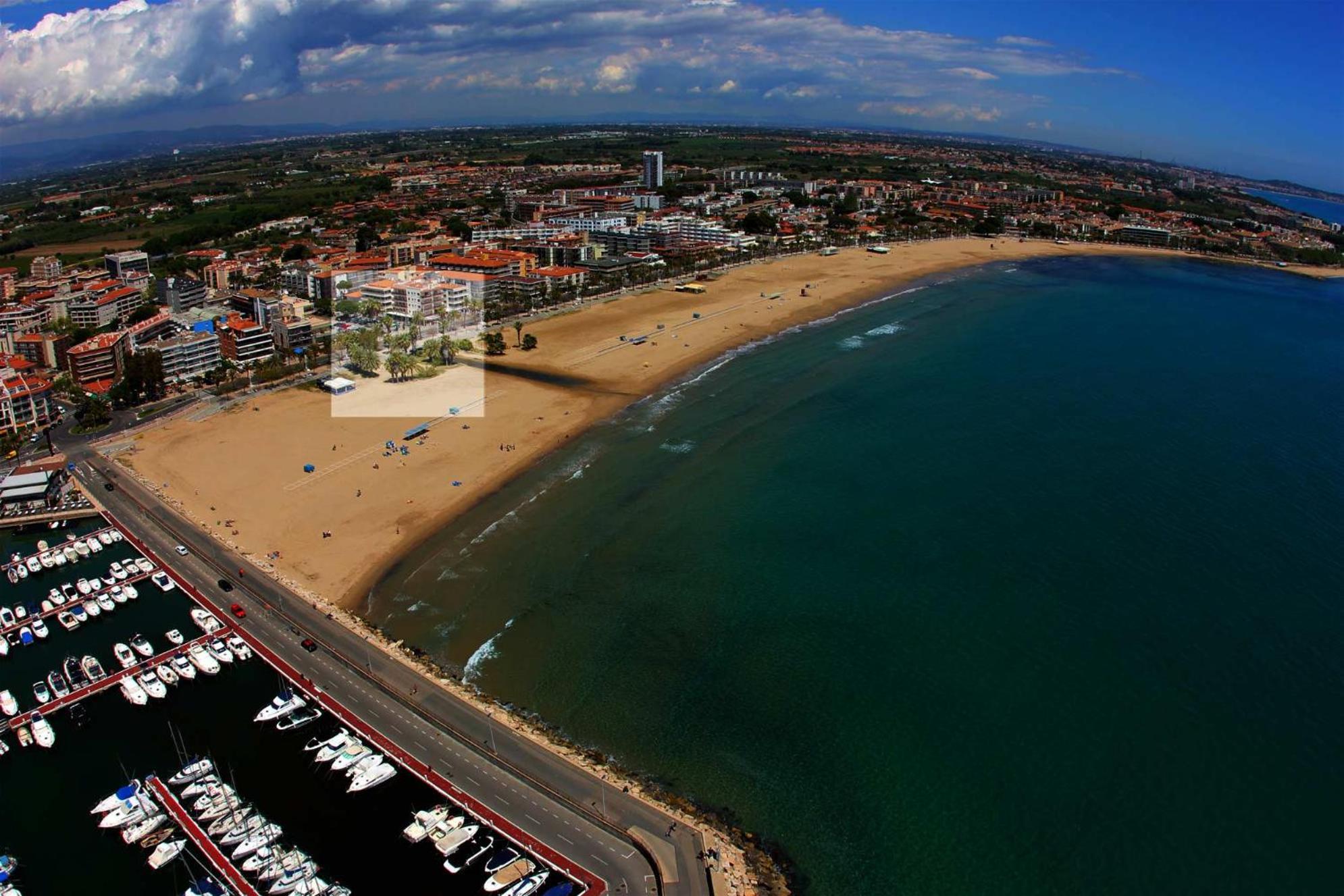 Aquarium - Only Families Apartment Cambrils Bagian luar foto